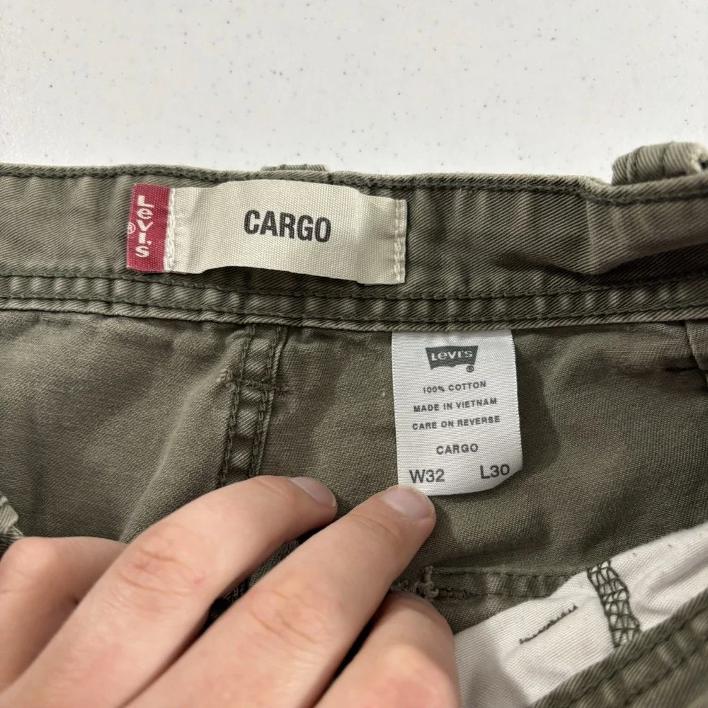 VTG Y2K Levis Mens Cargo Pants Army Green Workwear Grunge Flap Pocket 32x29 READ